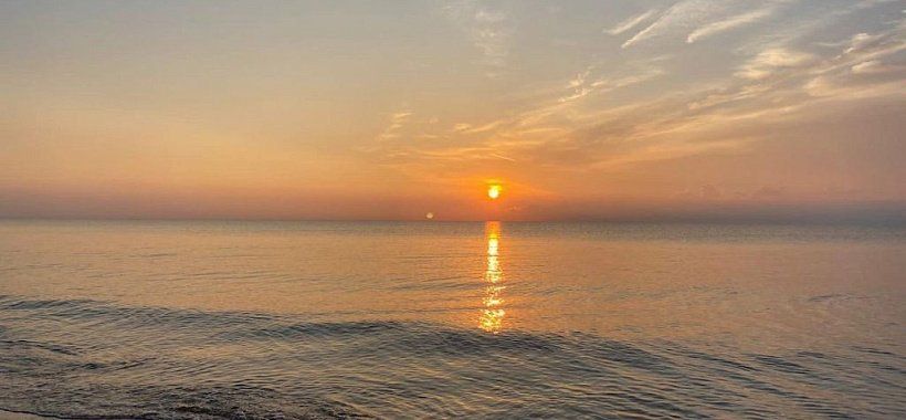 Закат на Каспийском море Дагестан