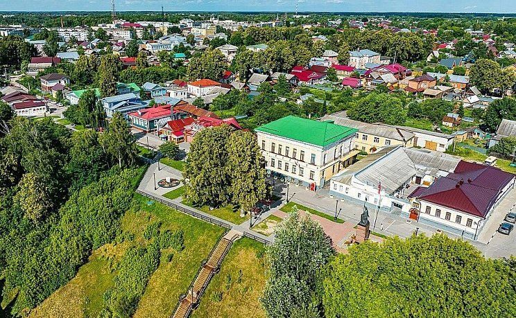 Вид на город Городец и набережную Революции