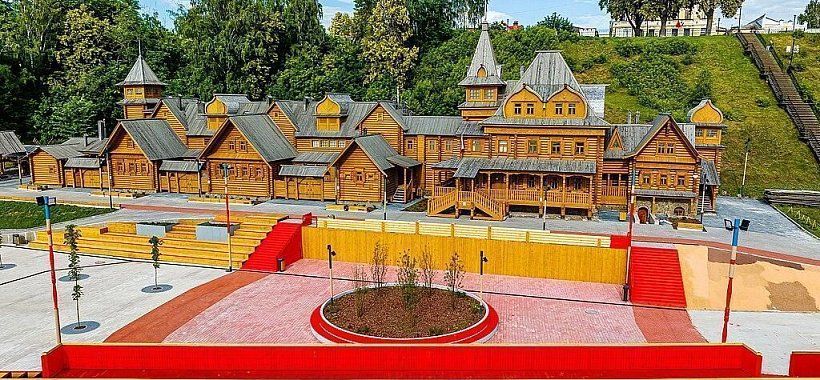 Город мастеров в Городце на набережной Юрия Долгорукого