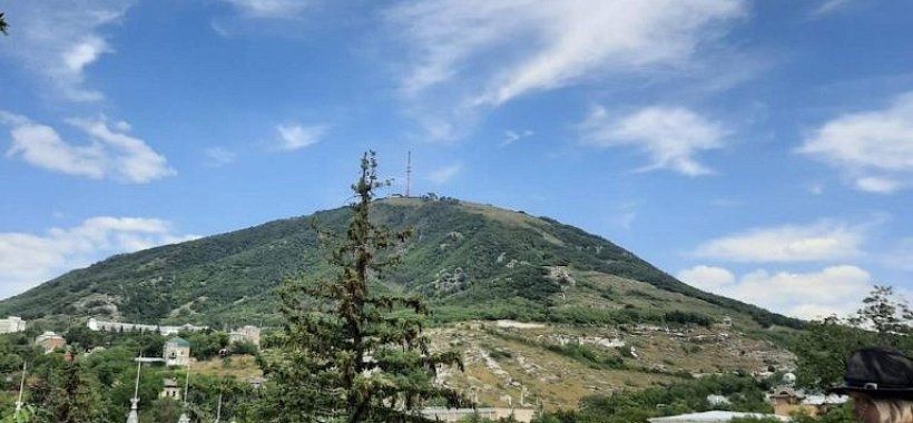 Вид на гору Машук в Пятигорске