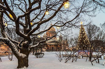 Новогодние автобусные туры в Санкт-Петербург на 3 дня (6 дней с дорогой)