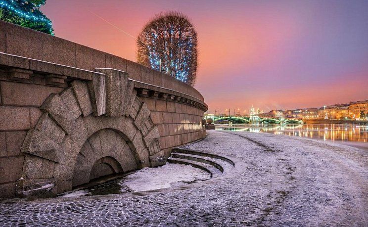 Петропавловская крепость с видом на Кронверский мост