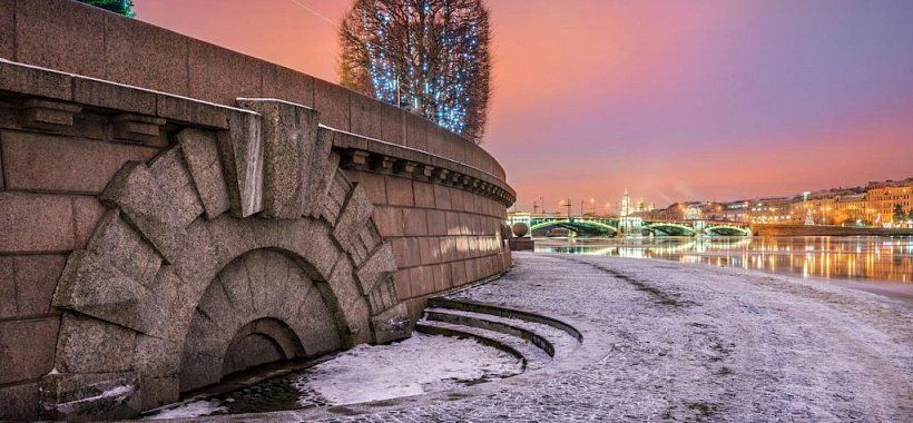 Петропавловская крепость с видом на Кронверский мост