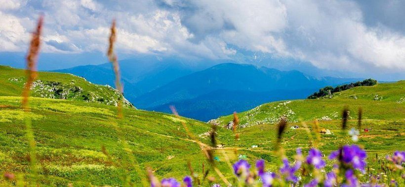 Вид на Лаго-Наки Адыгея