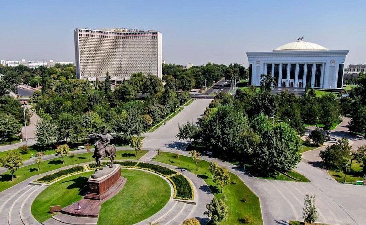 Сквер Амира Тимура Ташкент