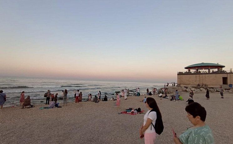 Пляж на Каспийском море Дагестан