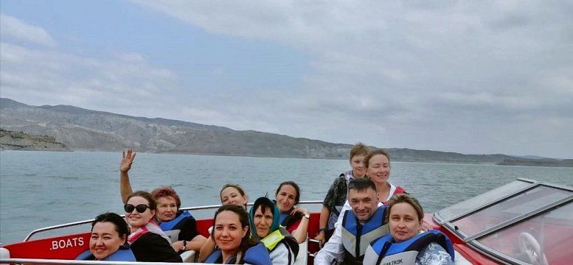 Катание на катере