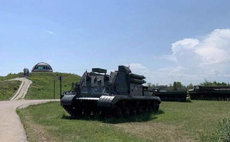 Экспонат танк в парке Сахарова