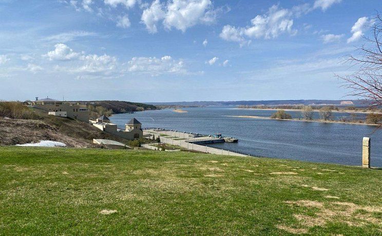 Панорама на Волгу в Болгар