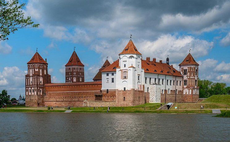 Мирский замок Мир Беларусь
