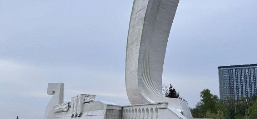 Скульптура Ладья