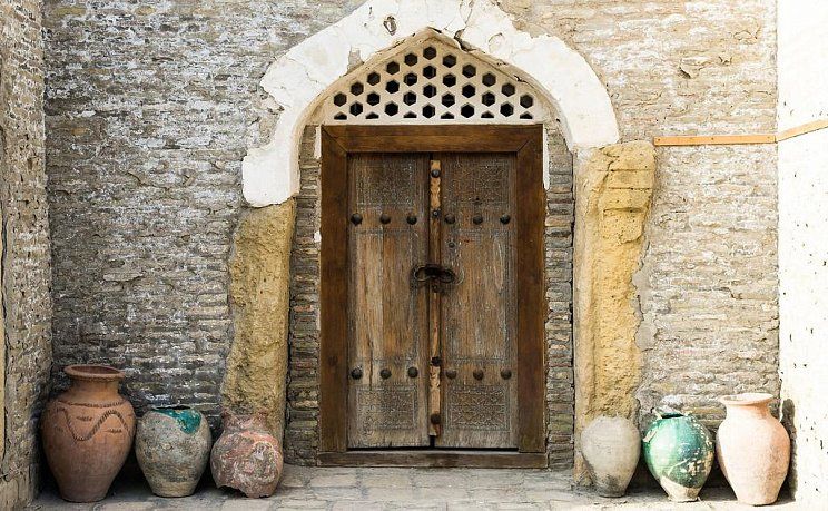 Старинная дверь