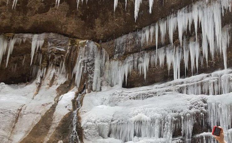 Чегемские водопады зимой