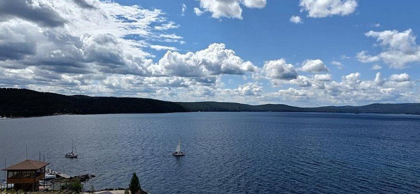 Вид на озеро Тургояк