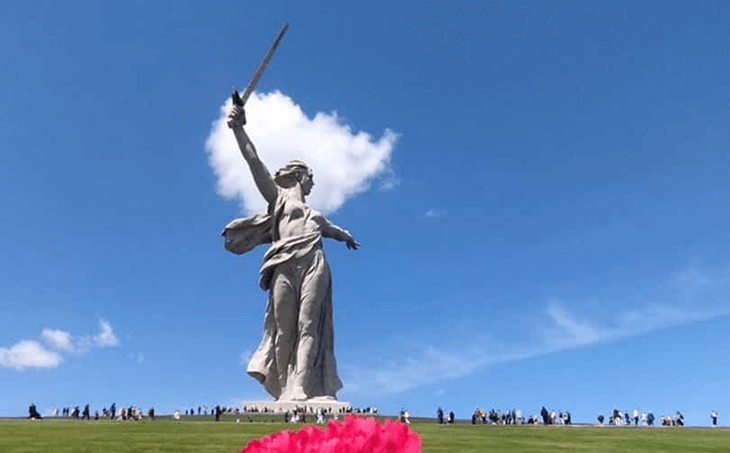 Монумент Родина-мать зовёт